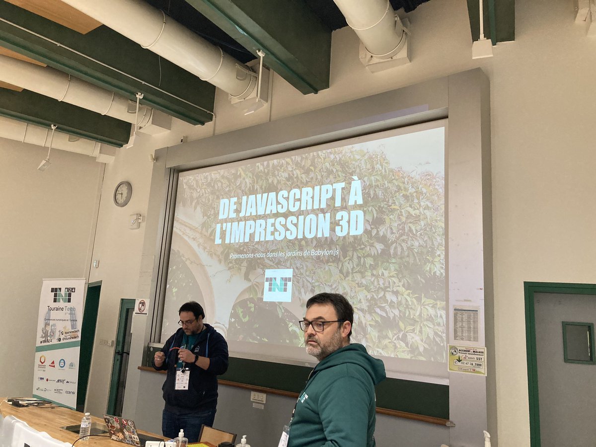 Christopher Maneu tweet media