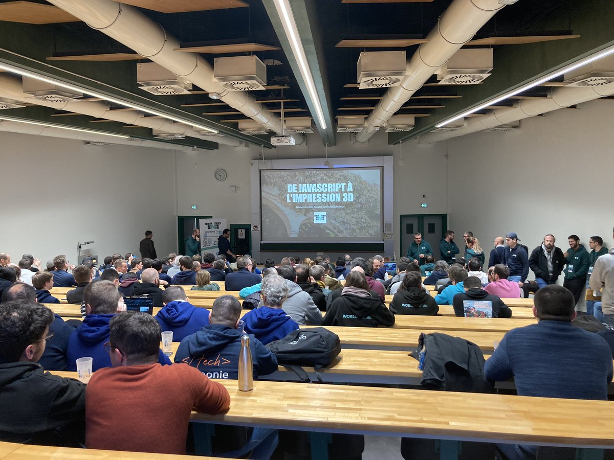 Christopher Maneu tweet media