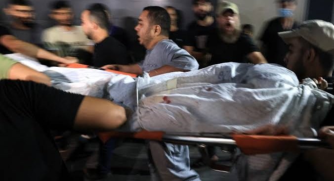 Abu_Salah9's tweet photo. للـعلم ..
 أطباء غزة يعملون بدون مقابل مادي، فقط من أجل اللّه والوطن.

يعملون في ظروف قاسية مرعبة،
 أطباء غزة أعظم من مارس هذه المهنة على الإطلاق. https://t.co/xXX6QOWacs