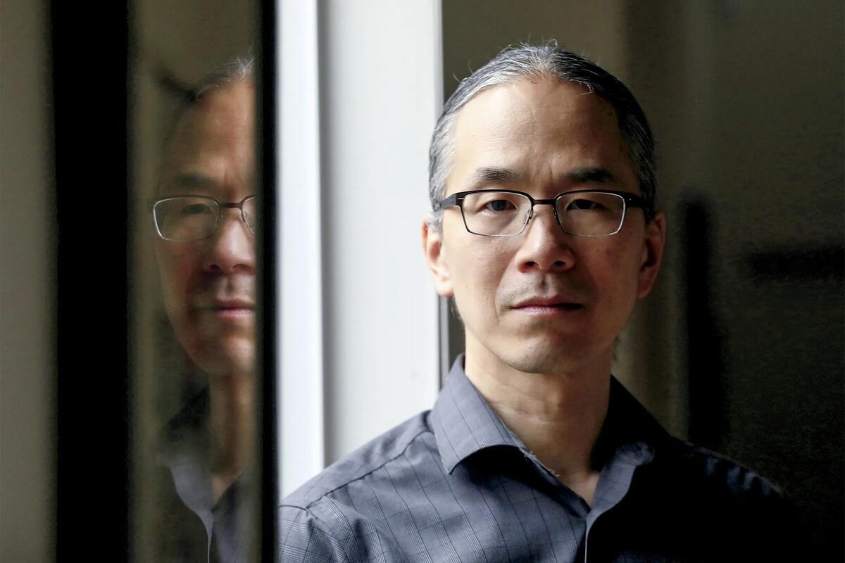 Leading science fiction writer Ted Chiang is visiting @HumIt_ASU as the 2024 Distinguished Lecturer in a conversation with the Director of The ASU Worldbuilding Initiative, Matt Bell. The lecture occurs on Thursday, Feb. 15 at 5:30 p.m. Arizona time. asuevents.asu.edu/event/exhalati…