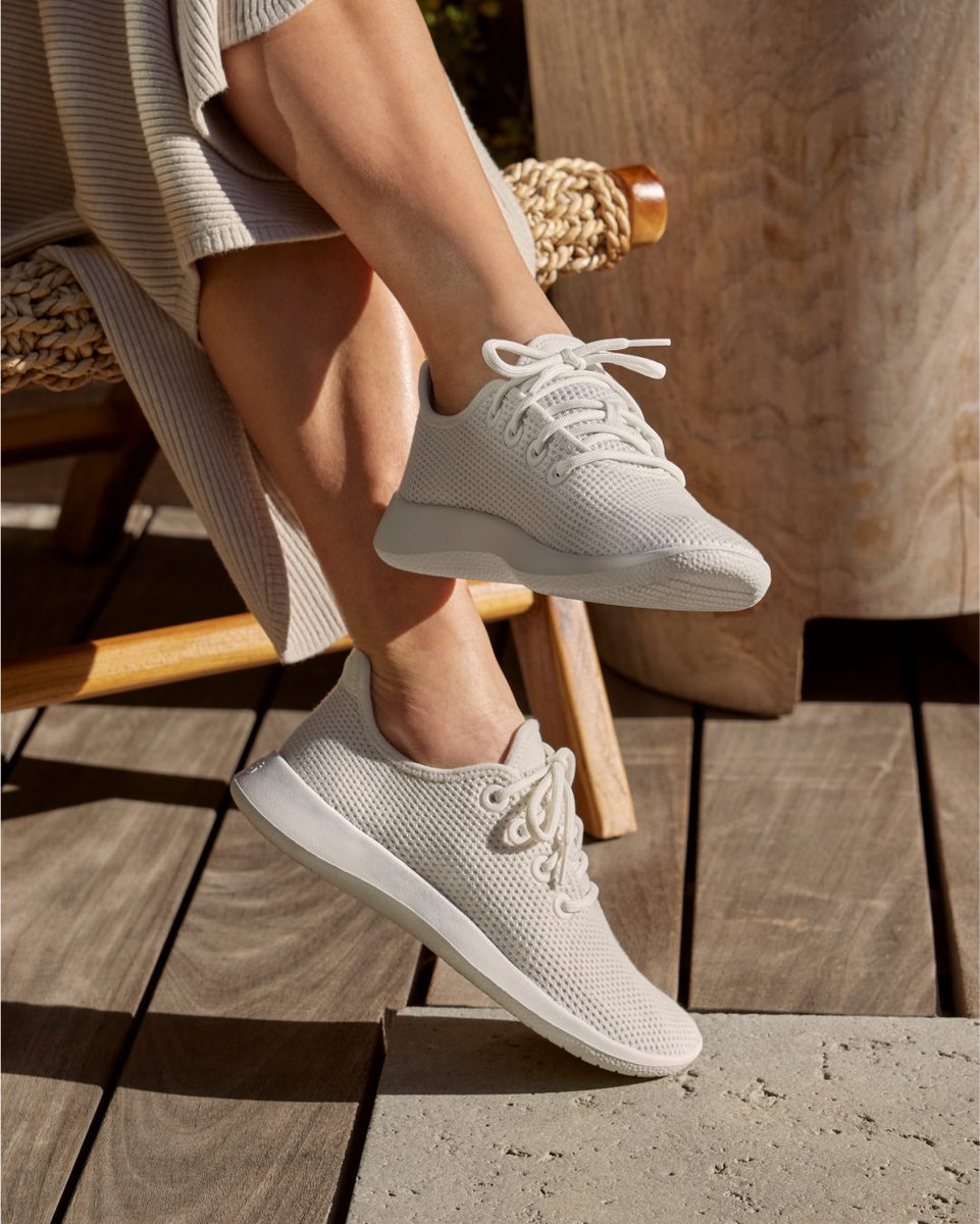 Can the Tree Runners manifest rooftop and patio weather? We won't say yes. But we won't say no, either. Shop Tree Runners: allbirds.visitlink.me/rfhhCA