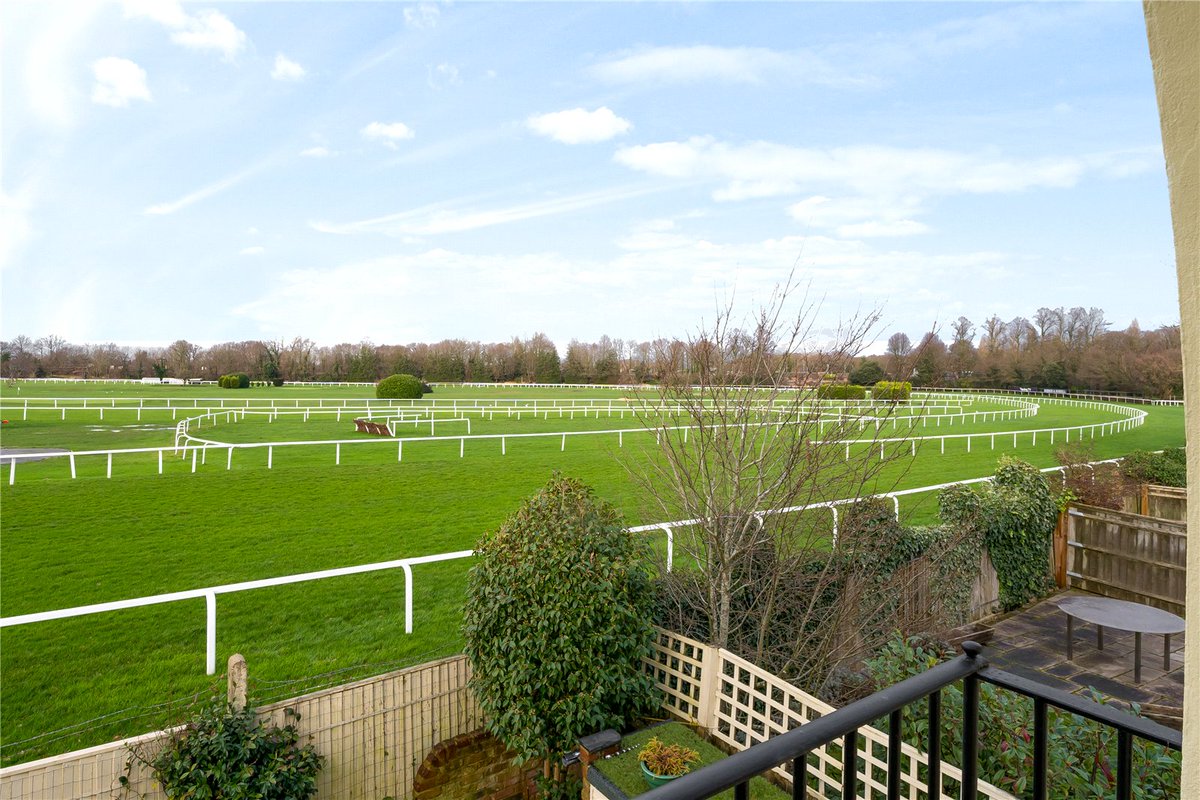 OnTheMarket (@onthemarketcom) on Twitter photo A unique two-bedroom detached cottage situated in a quiet and hidden location. The property has a modern and immaculate condition throughout, with stunning views over the Sundown race course. <a href="/Curchods/">Curchods Estate Agents</a>
📍How much? £850k
📍Where? Portsmouth Road, Esher
🔗 onthemarket.com/details/141253… A unique two-bedroom detached cottage situated in a quiet and hidden location. The property has a modern and immaculate condition throughout, with stunning views over the Sundown race course. <a href="/Curchods/">Curchods Estate Agents</a>
📍How much? £850k
📍Where? Portsmouth Road, Esher
🔗 onthemarket.com/details/141253…
