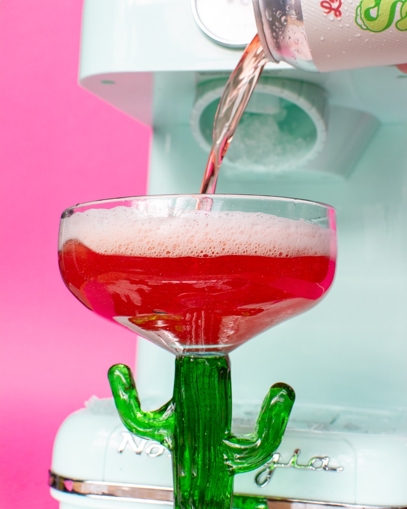 LFBrewery's tweet photo. Welcome to the field: Sno-Cone Prickly Pear Gose 🌵🌺 ⁠
⁠
Grab yours online in the Fan Shop at the 🔗 below, and from the fridge at both locations before it's gone!

https://t.co/8MllUsxEjH https://t.co/HyWmcvvR9h
