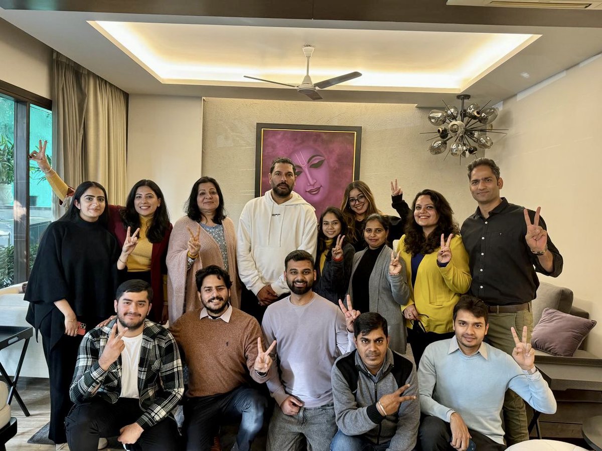 YOUWECAN's tweet photo. In a truly inspiring gathering today, our team from across India, both in-person and virtually, met up with our founder @YUVSTRONG12 and chairperson Shabnam Singh . https://t.co/yJSdOFqKaO