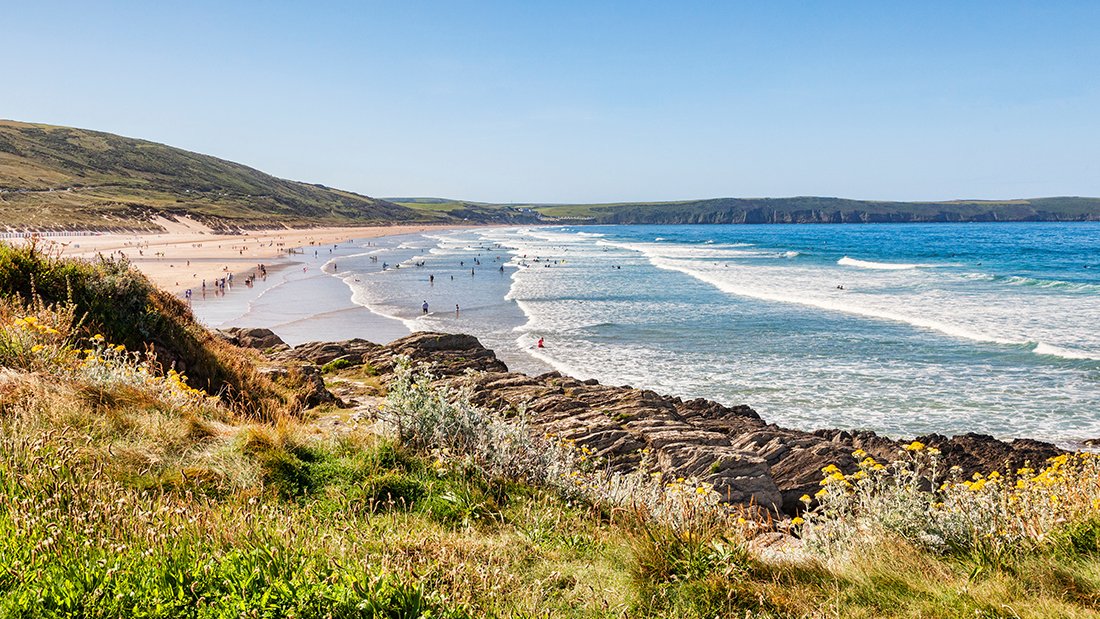 There's always a bit of neighbourly rivallary between #DEVON  and #Cornwall, so today we're asking who has the best beaches... do you agree with our findings?
woolacombe.co.uk/.../devon-vs-c…