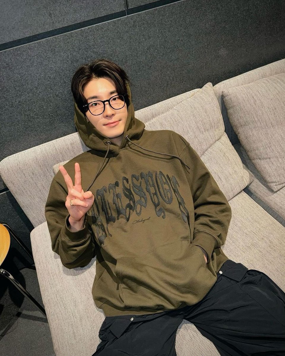 seluparen's tweet photo. ily 🥹 https://t.co/uPsajKEvb4