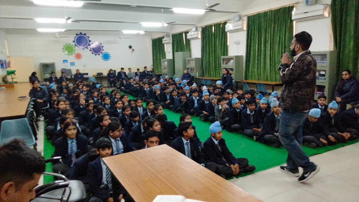 On February 8th, 2024, an eye-opening awareness session on #EwasteManagement took place at KNPS Phagwara! Mr. Bipan Suman, Project Manager of E-Waste Awareness, and Mr. Mohit Rubel, Head of Operation at #pahalngojalandhar, led an engaging session to enlighten our students .