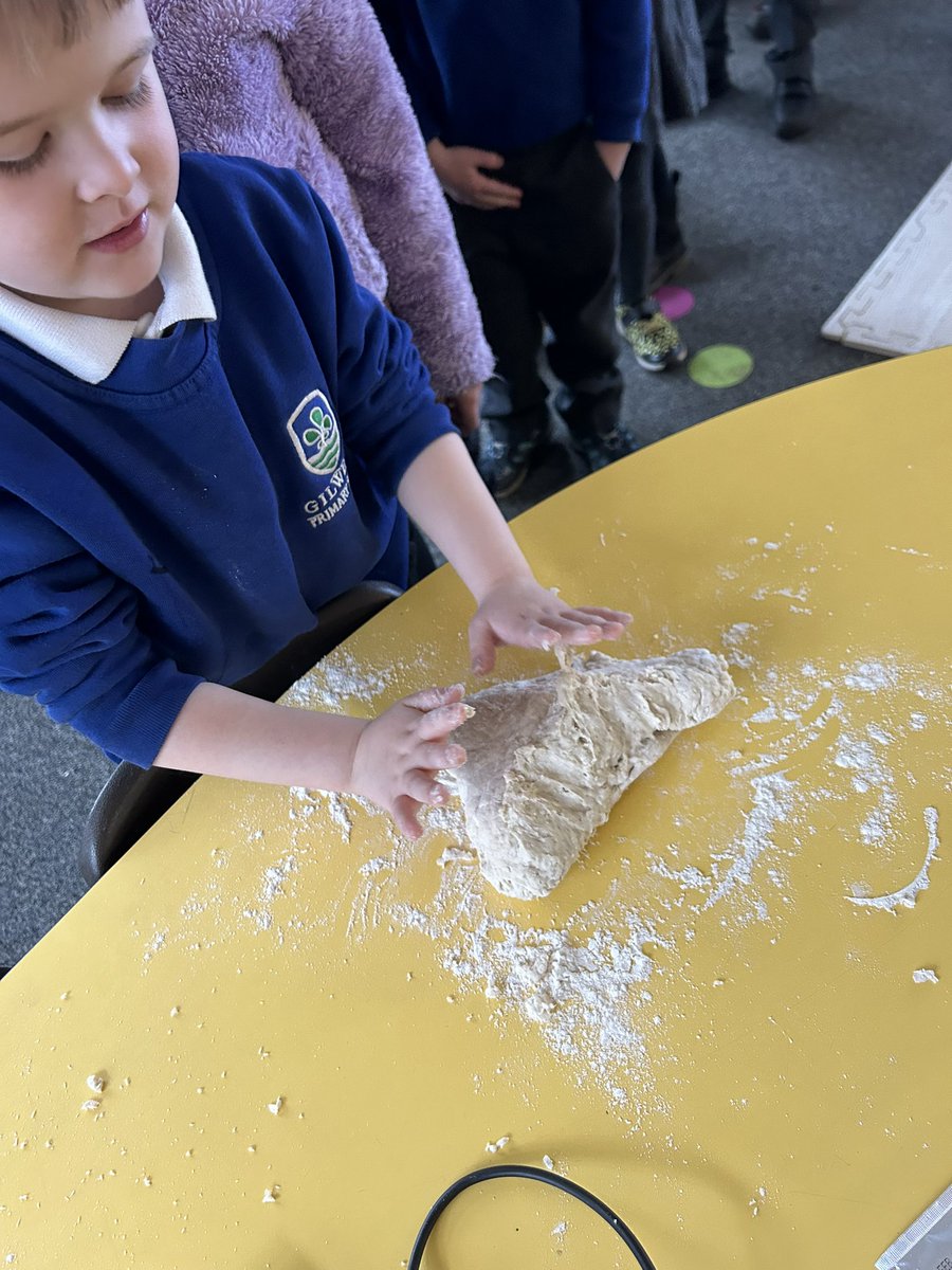 gilwern_school's tweet photo. Following discussions in the lunch hall around whether bread had to be cooked, #GilwernReception decided to follow a recipe to find out for ourselves 🍞 #LI #LH #enquiry https://t.co/xgNGn7WlWp