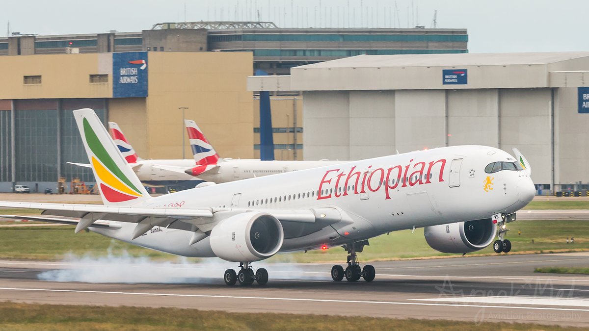 AvgeekMel's tweet photo. Touchdown of this @flyethiopian @AirbusintheUK A359 arriving on 27R at @HeathrowAirport - this is a view from a 3rd floor #runwayview room at @RenHeathrow - more info here https://t.co/N8soT2w7qA #planespotting #aviation #avgeek #travel #RenHeathrow https://t.co/tPaX1X7JwU