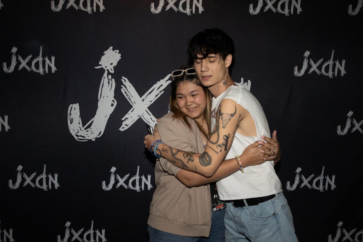 ANGXLSANDDXMONS's tweet image. happy birthday jaden , you are so so so loved and i’m so proud of you , i miss you dearly and i can’t wait to see you again one day, thank you for being you , this is your year!! you deserve everything bb i love you so much and happy jordan year! @JadenHossler #HappyBirthdayjxdn