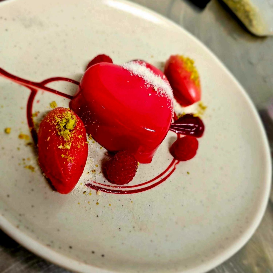 hotelsandycove's tweet photo. Our special @ExmoorFoodFest menu has a fantastic selection of dishes to choose from - here are a few of our favourites ๐
Have you visited us recently? We'd love to see photos of the food or views across the bay!
#ExFF24 https://t.co/zKrr2MahOQ