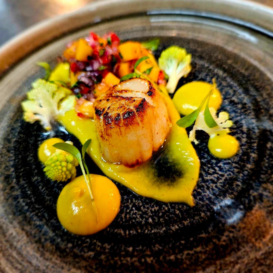 hotelsandycove's tweet photo. Our special @ExmoorFoodFest menu has a fantastic selection of dishes to choose from - here are a few of our favourites ๐
Have you visited us recently? We'd love to see photos of the food or views across the bay!
#ExFF24 https://t.co/zKrr2MahOQ