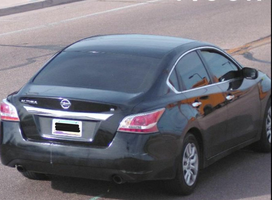 Do you recognize us? Sgt. McCabe is trying to ID us regarding recent thefts in Casa Grande and the valley. If so, please contact him at MMcCabe@casagrandeaz.gov or (520) 560-0121. 
Thx #CasaGrande!