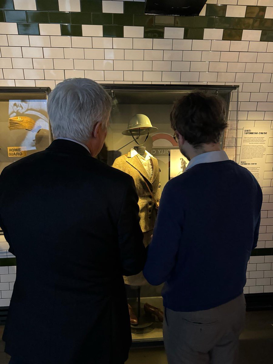 joelbruneau's tweet image. Le @CaenMemorial continue de se renouveler à l’aube du 80e anniversaire du Débarquement et de la Libération. Nous avons inauguré un nouvel espace consacré à la résistance ainsi qu’un espace immersif nous plongeant dans le métro londonien au moment des bombardements.