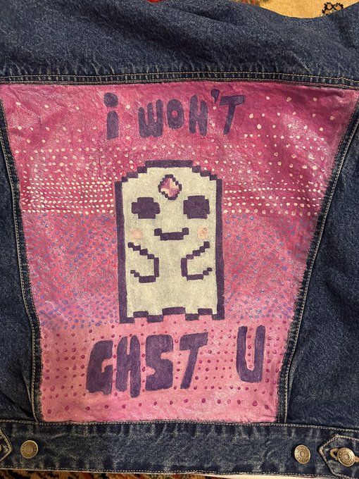 Gm! I&rsquo;ve had the privilege of creating some custom denim art for some wonderful people in the space!<a href="/tag/moonrunners"class="tags"><span>#moonrunners</span></a><a href="/tag/pawsup"class="tags"><span>#pawsup</span></a>