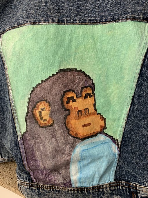 Gm! I&rsquo;ve had the privilege of creating some custom denim art for some wonderful people in the space!<a href="/tag/moonrunners"class="tags"><span>#moonrunners</span></a><a href="/tag/pawsup"class="tags"><span>#pawsup</span></a>