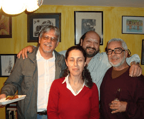 MrLotario's tweet photo. Dos años más tarde, a Carlos le iba mal en la escuela, sus notas eran malas, recibía poca paga como porro de la UNAM, en casa nunca había dinero, cuando su esposa pedía dinero para pañales, nunca tenía, hasta que Sandra descubrió que Carlos tenía un amorío con la que hacía paros. https://t.co/Hy171XdFhM