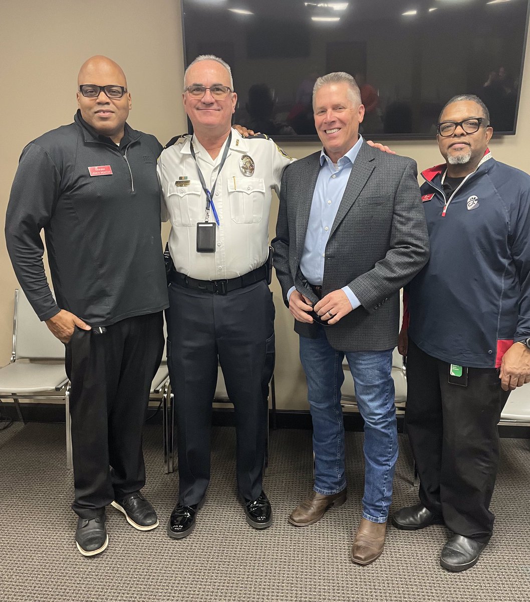 Thank you Chick-fil-A Hapeville Dwarf House for your participation in Chief Rick Glavosek’s Retirement celebration.  A special thank you to Lenox Benton for all you do to support our agency and community.