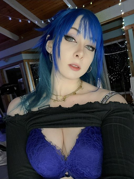 Say hi if I can remove the bra in your DM&rsquo;s~ https://t.co/PPrj9HggXe