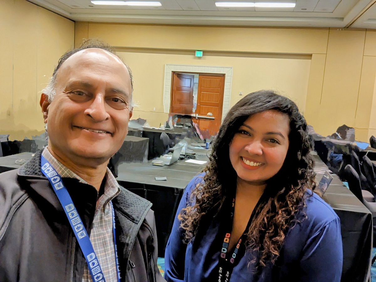 Great talking to <a href="/Aarthielizabeth/">Art</a> about <a href="/Zoho/">Zoho</a> WorkDrive at #zohoday24