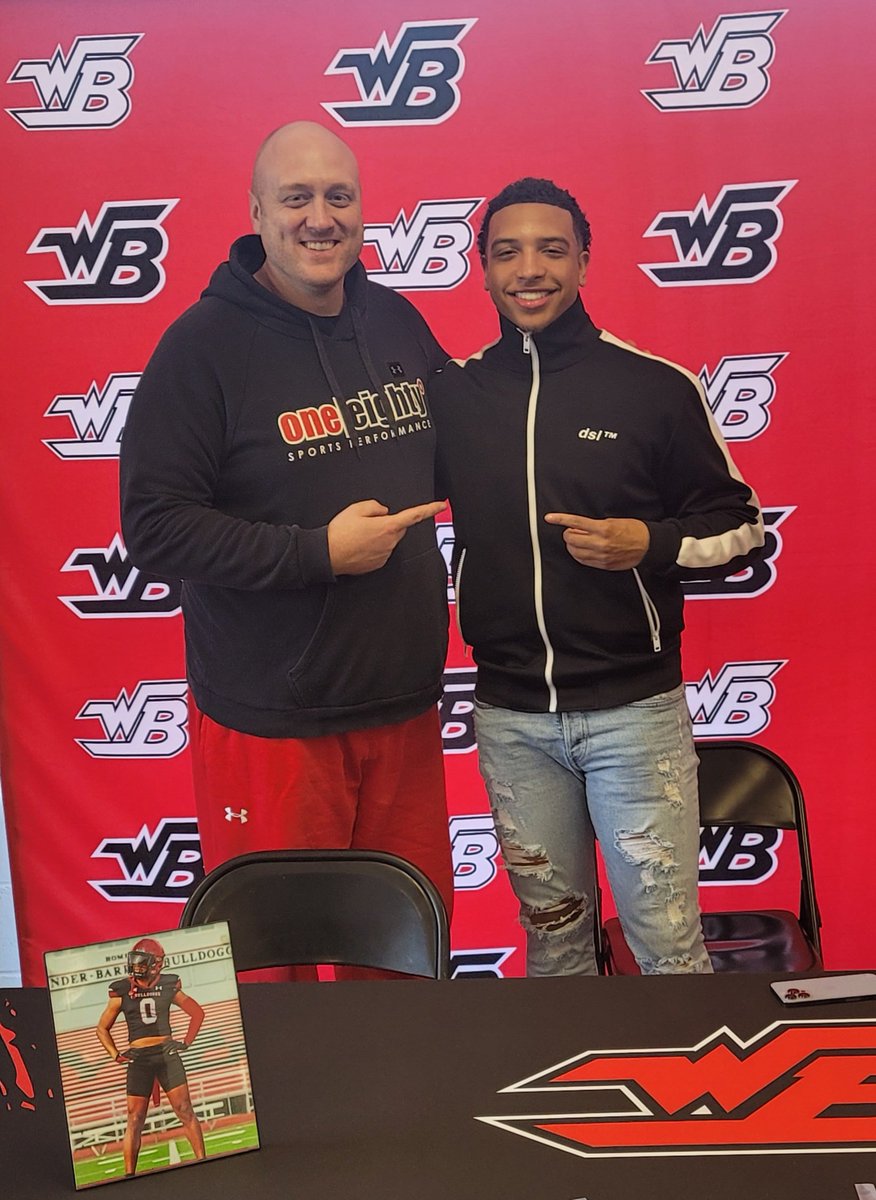 180SportsP's tweet photo. #SigningDay2k24 congrats to @TyronHarris_ on his commitment to @StetsonFootball - they're getting a high energy/high impact ball hawk who pursues the football at all cost! #SignedSealedDelivered #SigningSzn #BoysOfFall https://t.co/hDJjkZhh3R