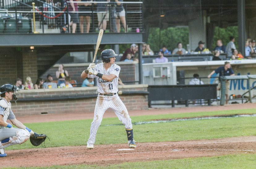 thejet_castillo's tweet photo. Pics from the last two years of pro ball ⚾️💯 https://t.co/arjfeyz7R8