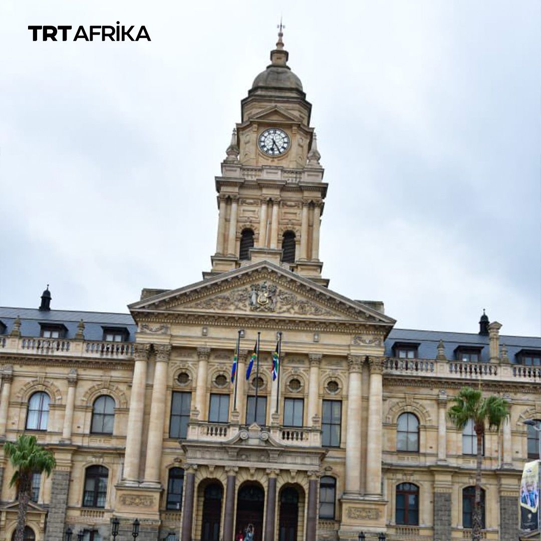 trtafrika's tweet photo. South African President Cyril Ramaphosa delivers his State of the Nation Address to parliament on Thursday as the country prepares for elections this year.

He speaks on issues including democracy, climate change and the economy as well as the country's past liberation struggle. https://t.co/MmkSD3oLct