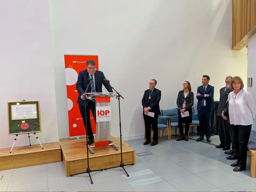 HarryCotterill's tweet photo. 2/2 Huge thanks to the @PhysicsNews for inviting me to the Physics Powering the Green Economy Reception, attended by HRH Duke of Edinburgh. https://t.co/kHRHO6fXv2