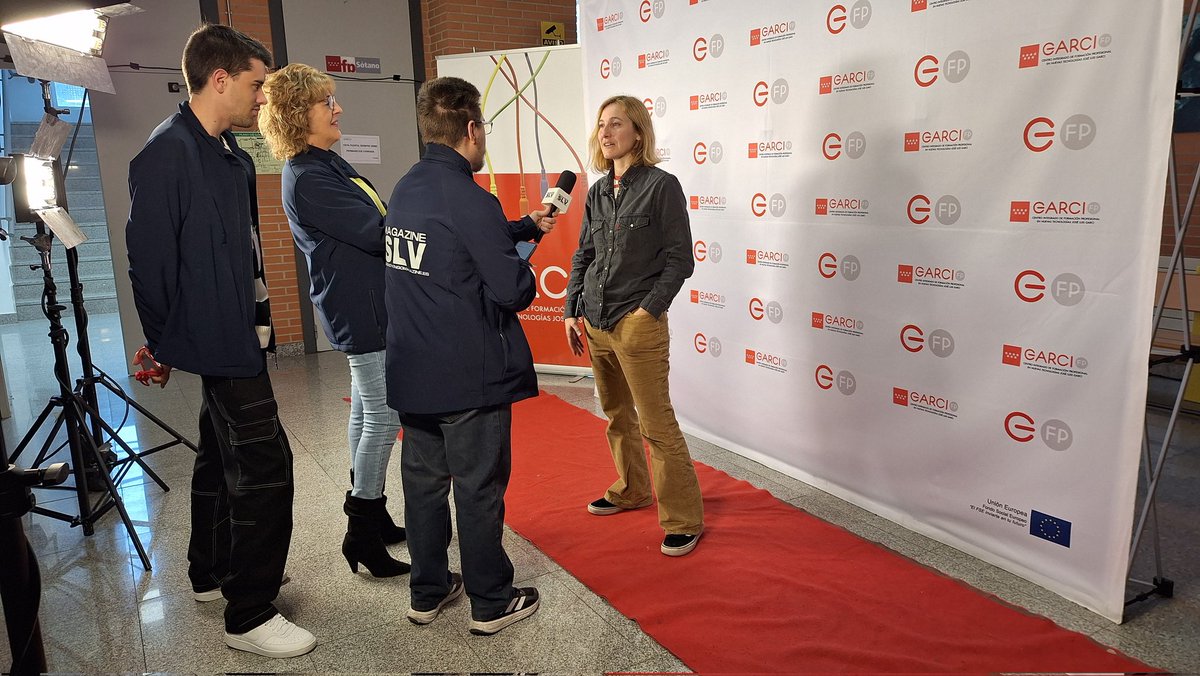 La Directora de la #DATNorte y miembros de la UPE nos acompañan en la clausura de las IX Jornadas Técnicas AV y Escénicas del Garci. Gracias a todos los participantes y felicidades a los alumnos y docentes que trabajan durante semanas para hacerlo realidad. <a href="/cifpgarci/">CIFP JL Garci</a>