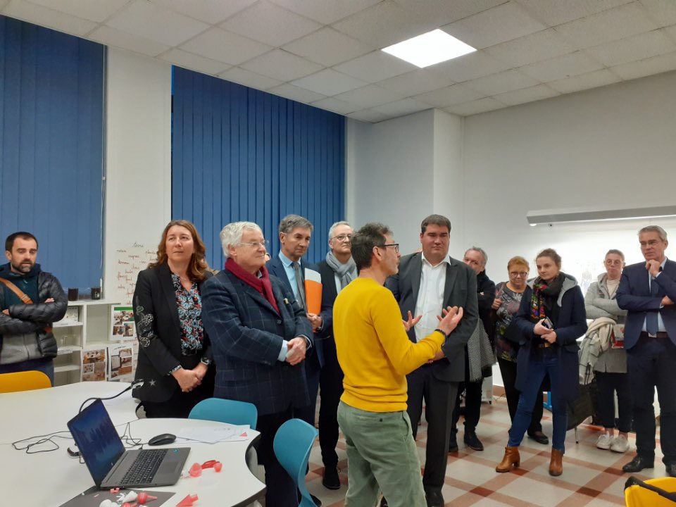 RubanYannick's tweet photo. Inauguration du labo Sciences de l'école A Briand financé dans le cadre du CNR Éducation "Notre école,faisons-la ensemble" @ac_normandie. Interventions du Pdt et de la vice-pdte de la CDC, du DASEN @dsden61 et du directeur de l'école @EcoleABriand61. Un très beau projet ! https://t.co/77PIeFLnY6