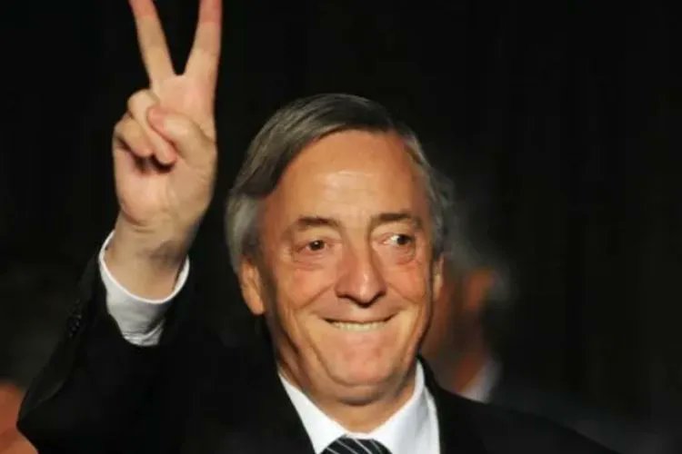 todolocontesto's tweet photo. Se robo los fondos de Santa Cruz con la idea de salvarlos del corralito.. nunca volvió todo el dinero. Fin del relato https://t.co/8xrSu0XJuS