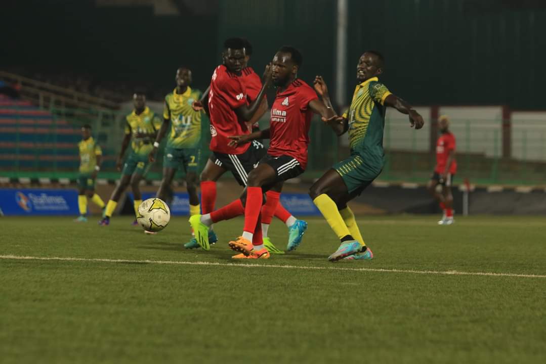 OdokonyeroJimm4's tweet image. Startimes @UPL | 𝐌𝐃𝟏𝟕 | 𝐅𝐮𝐥𝐥-𝐭𝐢𝐦𝐞 𝐫𝐞𝐬𝐮𝐥𝐭𝐬 

Maroons 0-0 Wakiso Giants FC
Vipers SC 0-0 Gaddafi FC 

#StarTimesUPL | #MARWAK | #VIPGAD |