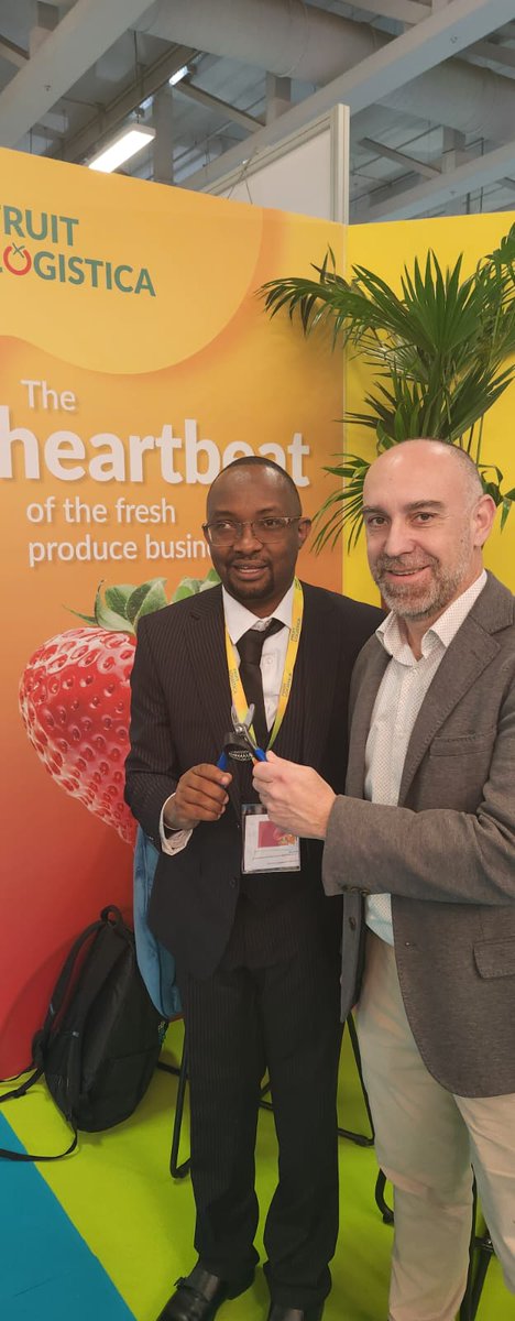 ASOK CEO Muthomi Ernest poses with Mr. Raul Manzana of Manzana Spain. Now , we have gotten the world best avocado clipper, just made for avocados. Smooth, clipping 3mm- what the packhouse ordered. This will be available in Nairobi from next week.