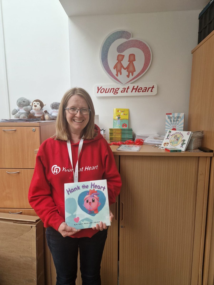 Hank's first trip across the pond! BMP is proud to partner with Young at Heart, a lovely charity  in Birmingham, UK, who'll be distributing Hank the Heart to families awaiting cardiac surgery. Thanks to: <a href="/ramooremd/">Ryan Moore MD</a> <a href="/DrJohnHutton/">Dr. John S. Hutton</a> <a href="/CincyKidsMedArt/">Cincinnati Children's Media Lab</a> <a href="/CincyChildrens/">Cincinnati Children's</a>  <a href="/UTSouthwestern/">UTSouthwestern.org</a>