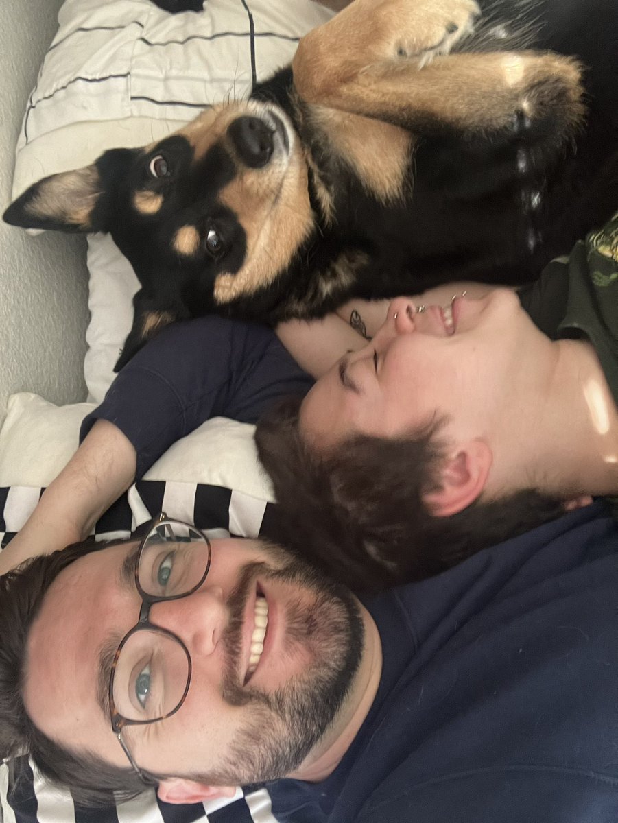 BigDaddyTex420's tweet photo. Happy https://t.co/2eoRW6B2Se