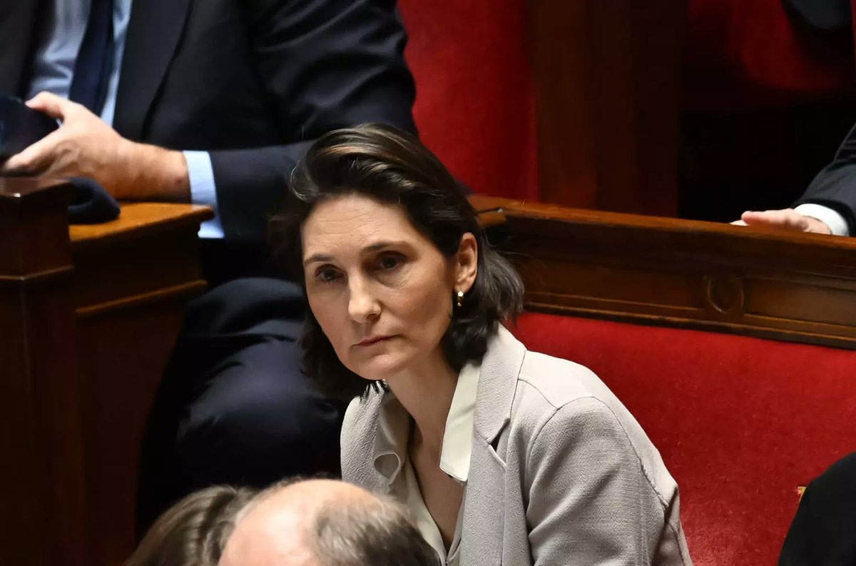 🚨🇫🇷 ALERTE INFO | Amélie #OudéaCastera va quitter le ministère de l’Éducation nationale.