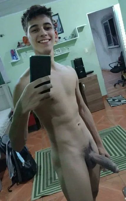 Felillape's tweet photo. I'm 19 and have a 25cm cock...do you want it all? I want to put it deep in you 🍆🔥💦 

FREE FREE ONLY TODAY 💣💣💣

https://t.co/I6gpCHGtaL https://t.co/jZw5RnVK7N