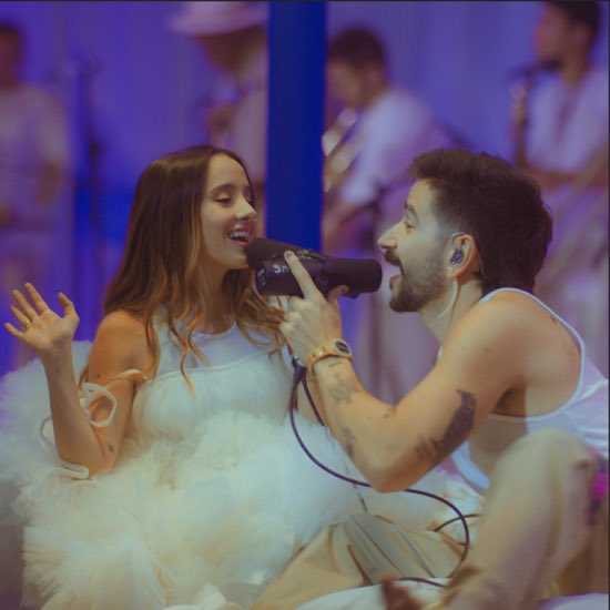 SonyMusicRD's tweet image. 📢 @CamiloMusica  SORPRENDE CON EL LANZAMIENTO DE  “UN”  SU PRIMER CAPÍTULO MUSICAL DE 2024.

UN lo conforman tres canciones inéditas tituladas #Gordo #NoSeVale y el sencillo principal #PLIS una colaboración con Evaluna Montaner.

🔗 sml.lnk.to/Camilo_un
#Camilo #LaTribu
