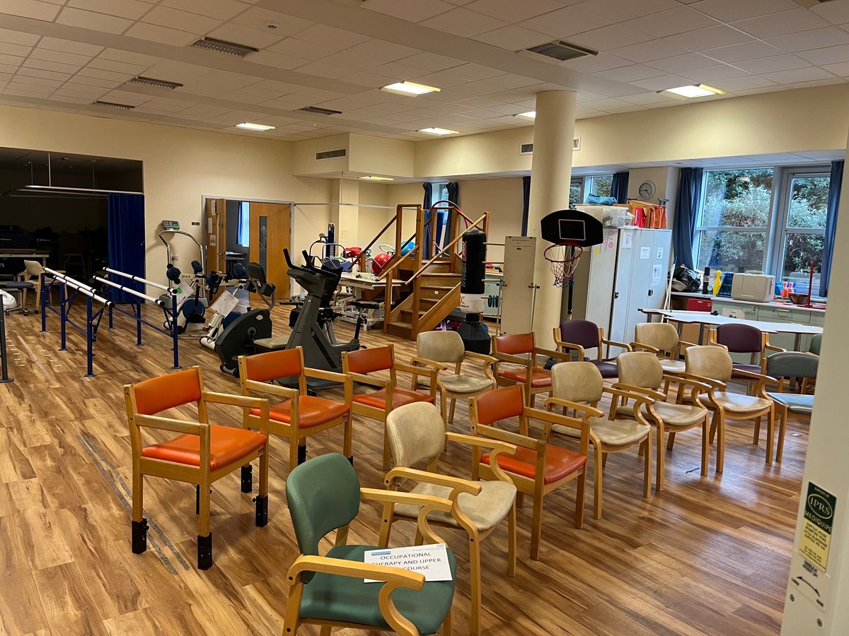 WolfsonNeuro's tweet photo. Also out today... Band 3 OT Technicians. https://t.co/hcQM7FaEZ2 Come and be part of our brilliant rehab unit - robotics, gardening, kitchen work, relaxation practice, DIY practice with supportive teamwork, learning environment and great kit and facilities.... https://t.co/fbDBow0qnN