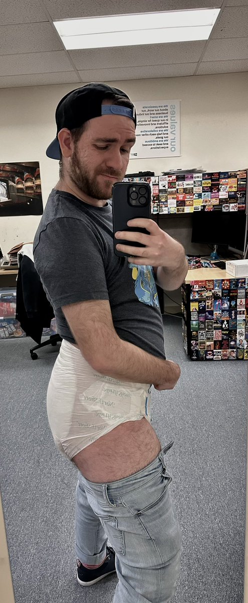 abdlp12's tweet photo. #tbt to this past Tuesday checking my diaper at work before heading to #diaperhappyhour (my coworkers are clearly oblivious to my whole #abdl fit 😜) #diaperboy #247diapers https://t.co/GTx0sxLTZD