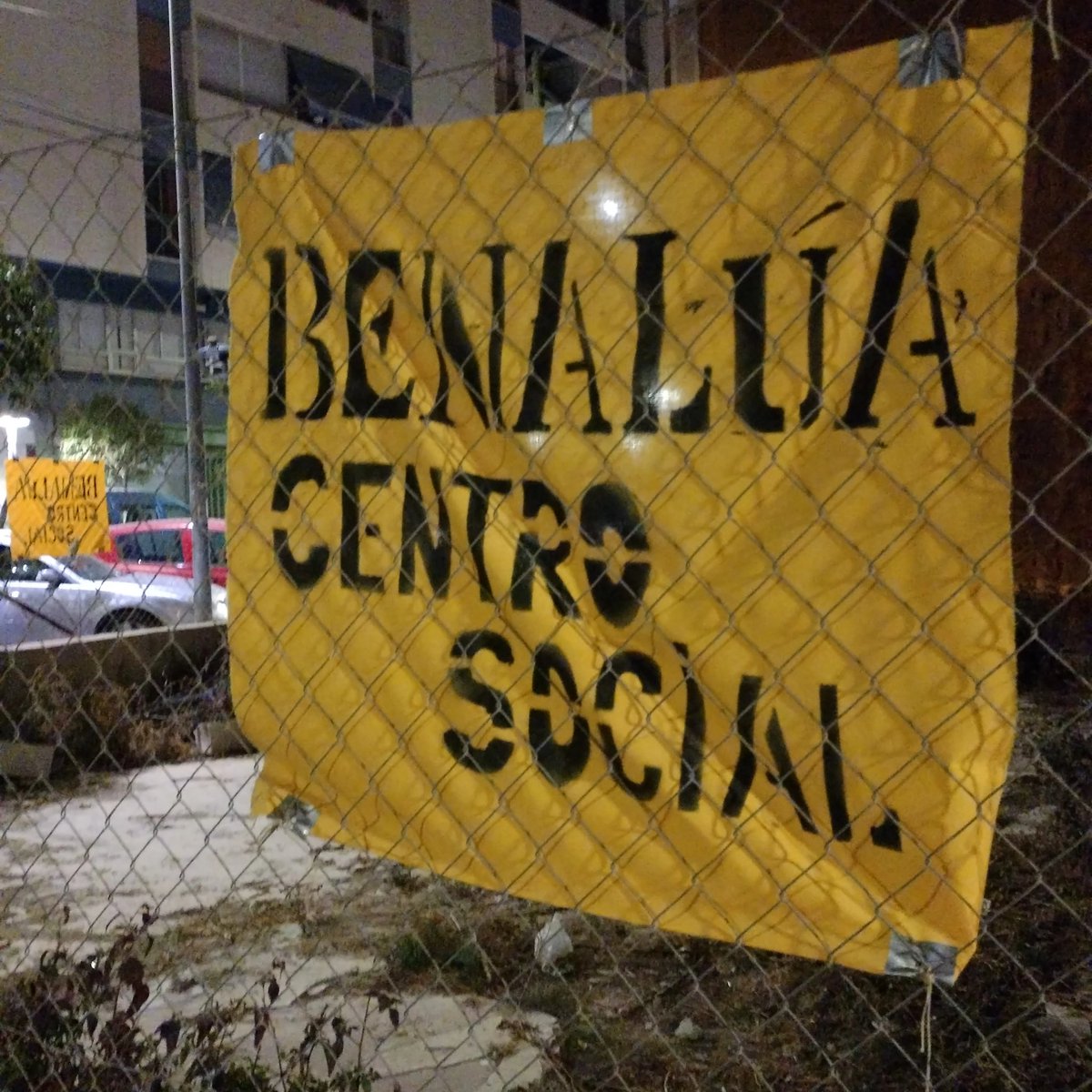 Benalúa nunca se rinde. Queremos un CENTRO SOCIAL, porque es de justicia y porque se nos prometió hace 24 años. Veinticuatro años. Benalúa nunca se rinde. Jamás lo ha hecho. #CentroSocialBenalúa #BenalúaCentroSocial