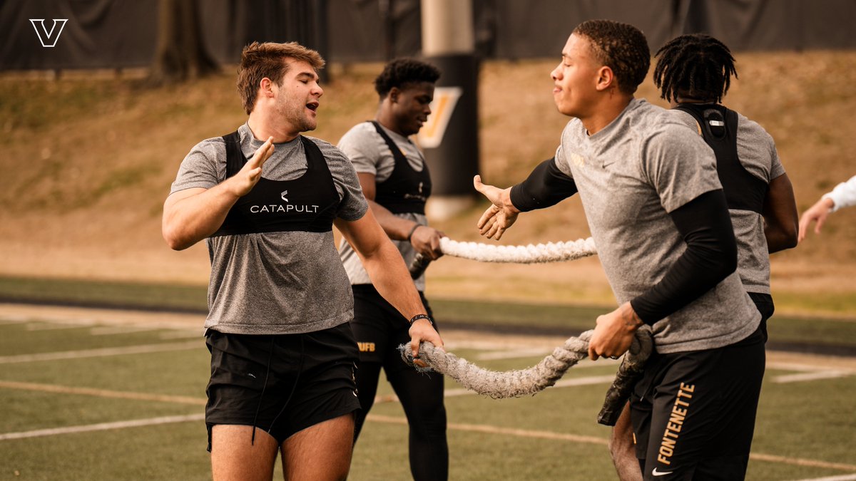 VandyFootball tweet picture