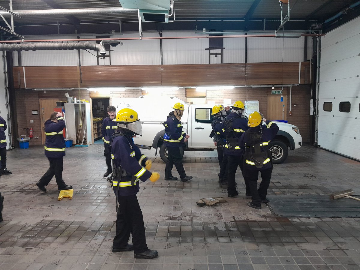 SFRS Youth Volunteer Scheme Methil tweet media