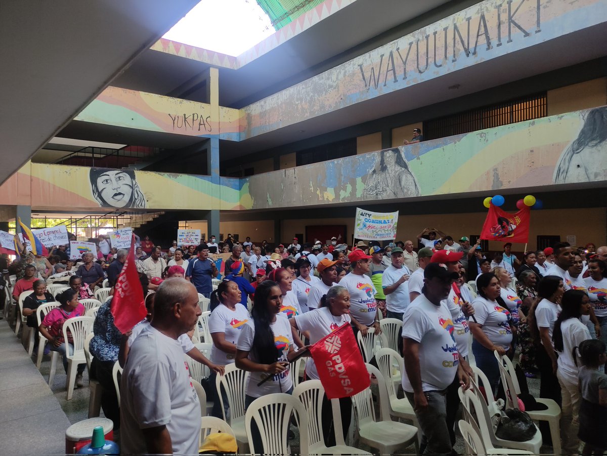 CesarMa59568268's tweet photo. @jaarreaza Más de 100 voceros organizados, con su agenda concreta de acción en lo económico !! Venceremos https://t.co/D7q9ukGbv7