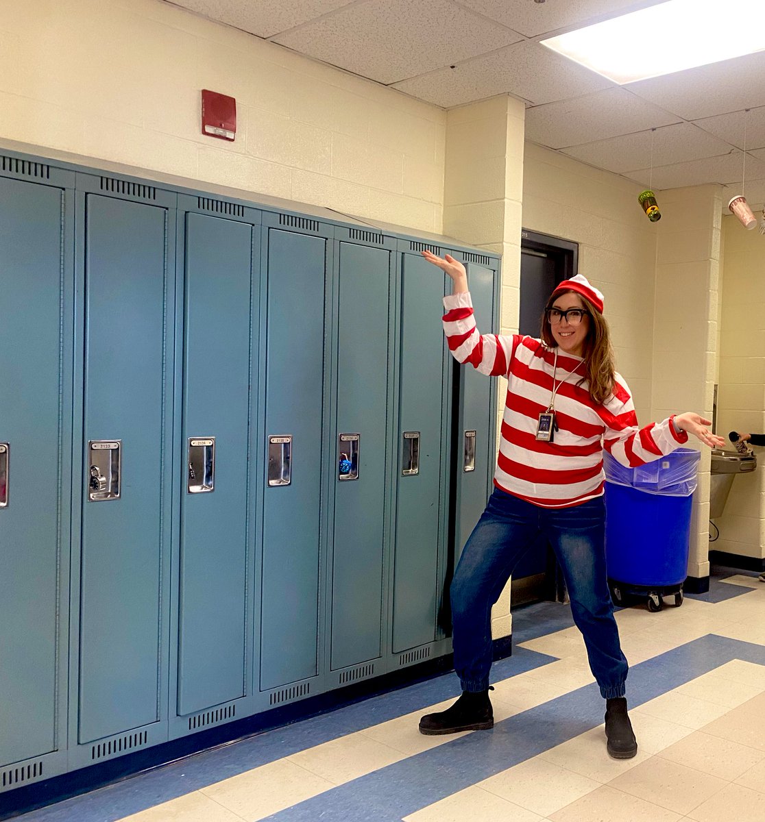 StonebridgePS's tweet photo. Yesterday some of our teachers - Ms. Felix, and students dressed up as their favourite book characters for #WorldReadAloud week! 📚 We sure love reading @StonebridgePS Way to look awesome! @YRDSB https://t.co/GvHbw5Dq1M