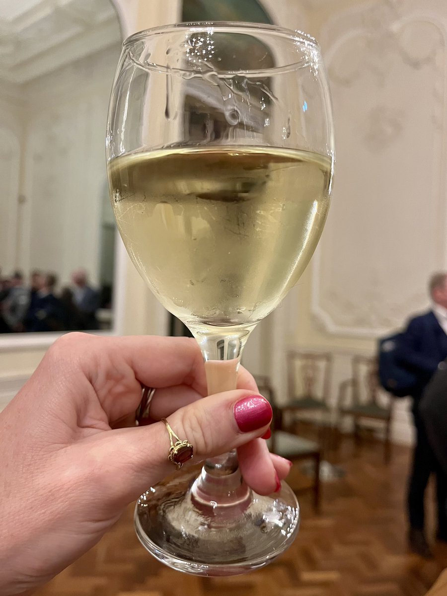 Legally_Natalia's tweet photo. Made use of my first #KITday today and attended the @12KBW annual #asbestos seminar - was lovely to catch up with @irwinmitchell colleagues, & friends within the sphere; and brush up on caselaw updates I’d otherwise have missed during #maternityleave https://t.co/9630gKPex4
