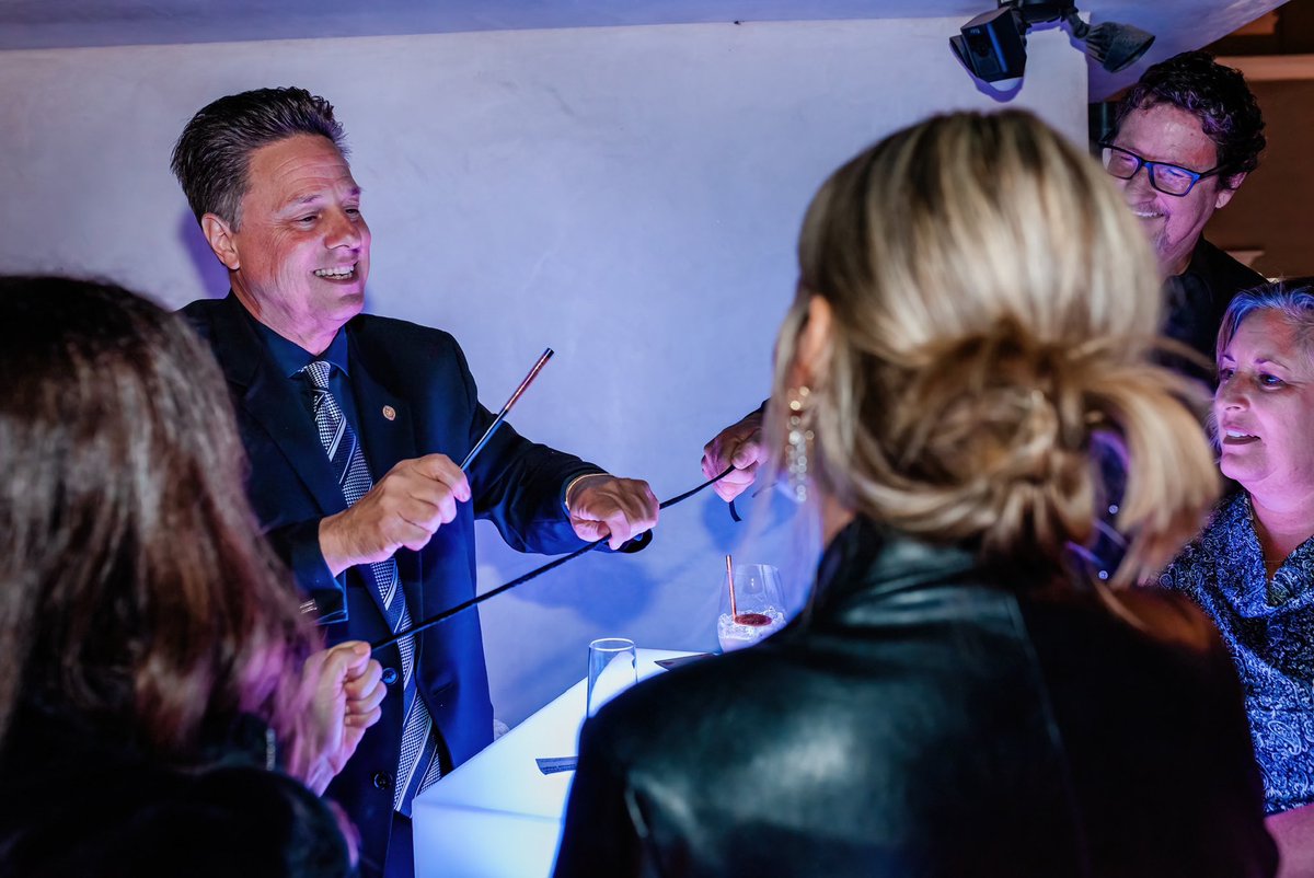 TownSocial's tweet photo. We love creating an #experience at events and #Magician Ron Porter produced just that. Bringing on an #illusionist/magician really elevated our clients party. https://t.co/zO6KBf2G2i #partyplanner #eventplanner #birthdayparty #ManhattanBeach #LosAngeles #SanDiego https://t.co/yyQH080e1G