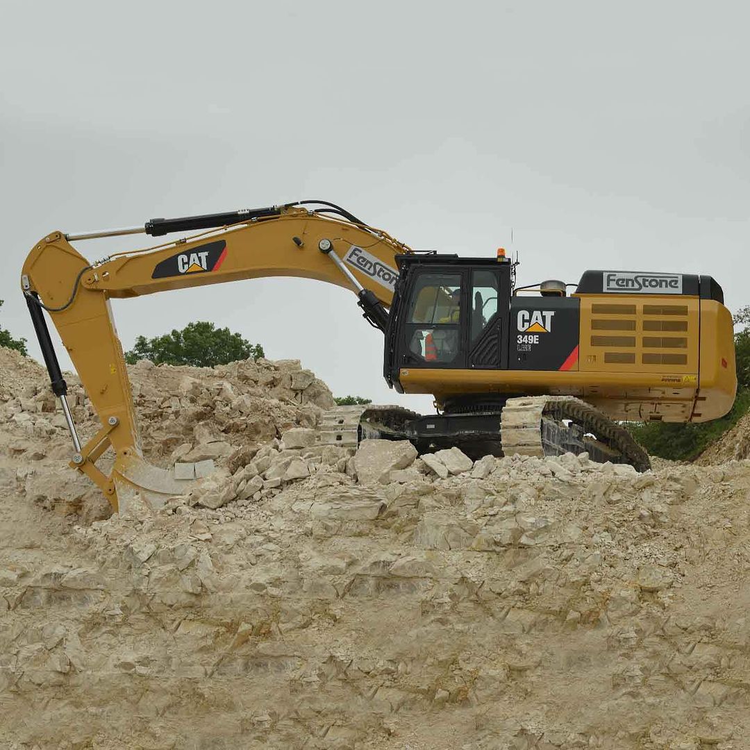 FinningNews's tweet photo. This week we're heading back to 2012 with @RPA_Media when they headed over to Fenstone Aggregates to see their Cat 349E in action #throwbackthursday 

#tbt #togetherforgenerations #caterpillar #excavator #cat349 https://t.co/uhG1kXYBvW