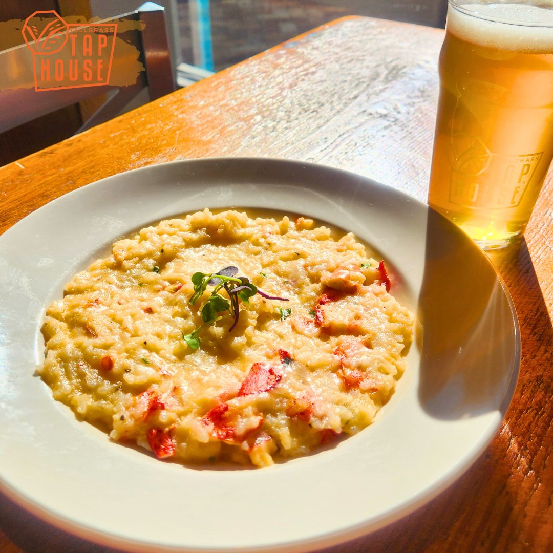 🚨WEEKLY SPECIAL🚨

Lobster Risotto
Lobster claw meat, Arborio rice, and homemade lobster stock, with garlic butter, parmesan cheese, and a micro-radish garnish

Grab a plate while you can

#DowntownMHK #TapHouse #EatLocal