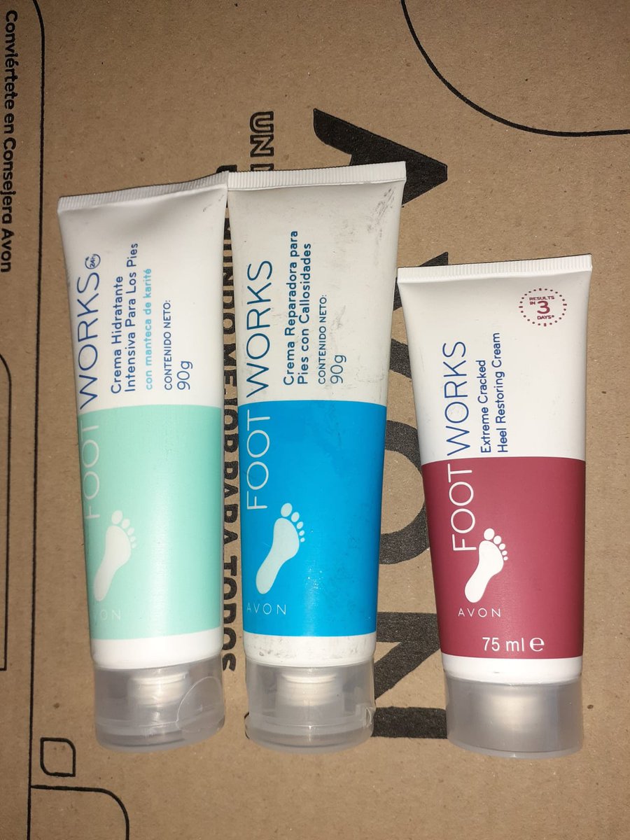 Sé que estamos pasando por momentos dificiles y angustiantesa nivel país.
Con todo respeto 🙏🏼
Publico mis cositas. 
 Tengo a la venta  estos productos nuevos!  Puedo entregar en villa alemana  Viña o  valparaíso✨️

Todo disponible 
A mitad de precio 
 Puede armar su pack 🥰👏🏼